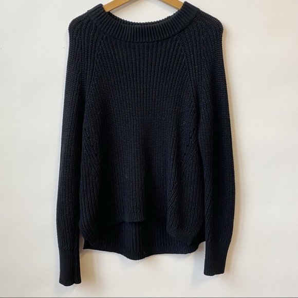 Lord and Taylor Black Crewneck Knit Pullover Sweater Women's Size Medium - Picture 1 of 5